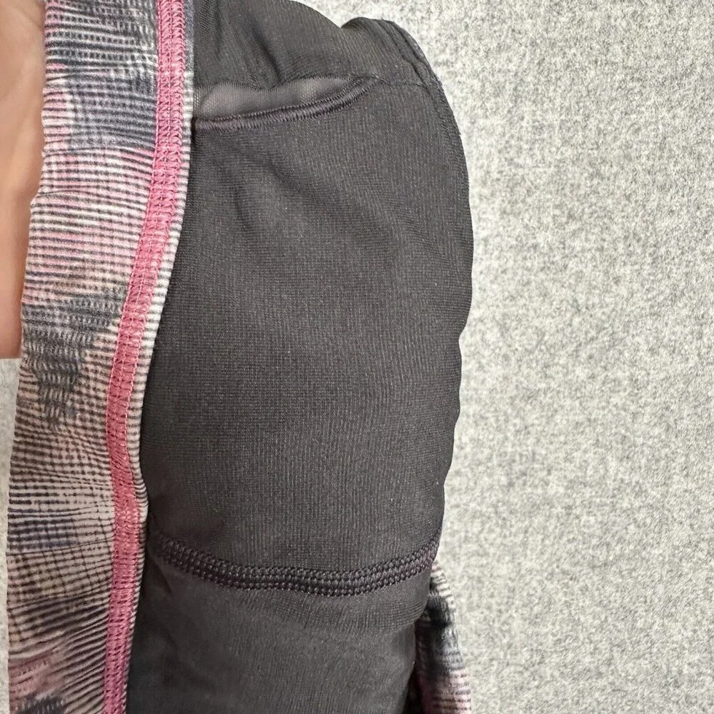 Lululemon Size 6 Sports Bra Womens Pink Gray Abstract‎ Crossback Scoop Neck